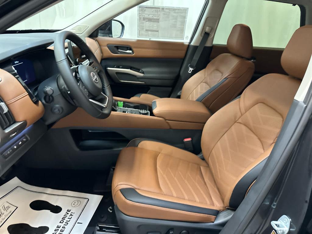 new 2025 Nissan Pathfinder car, priced at $51,121