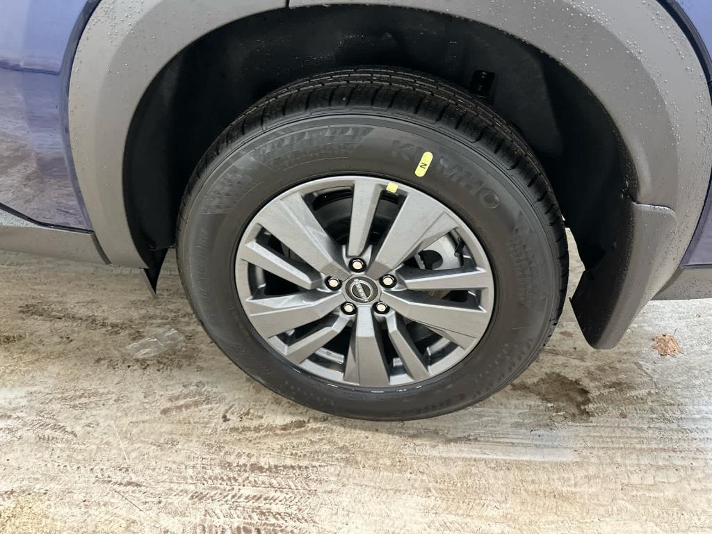 new 2026 Nissan Pathfinder car, priced at $42,356