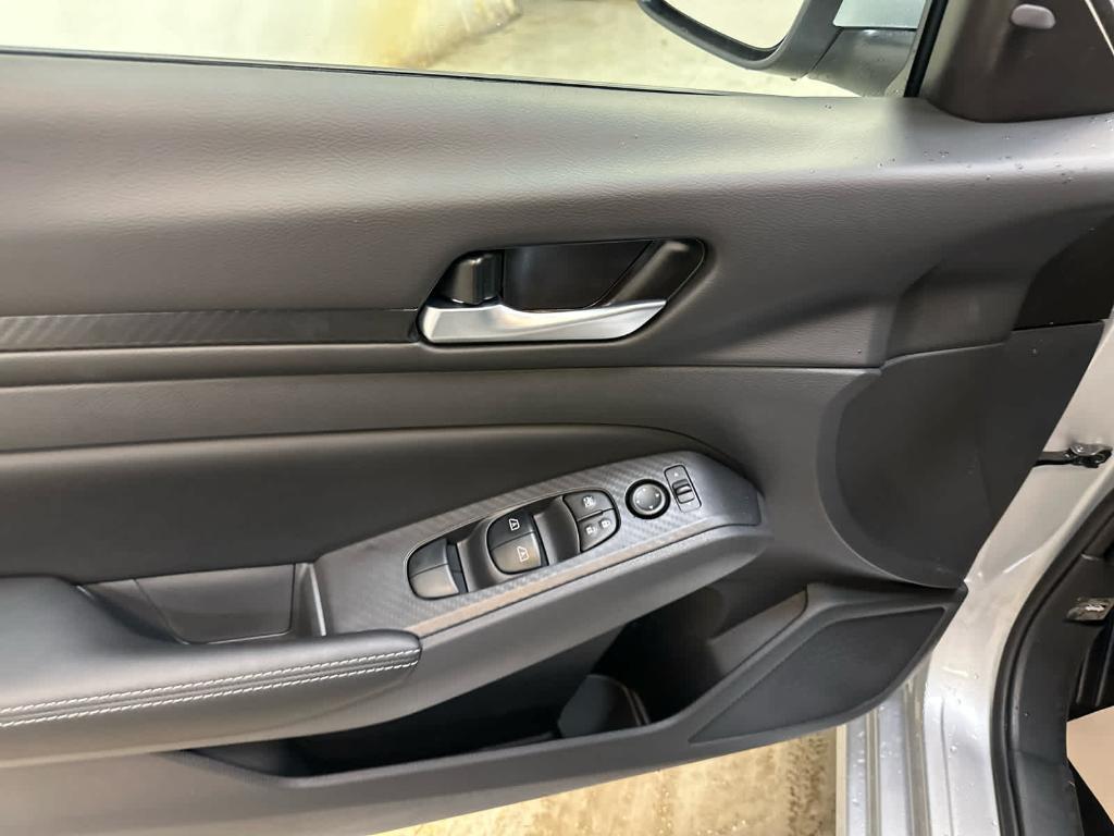 new 2025 Nissan Altima car, priced at $31,622