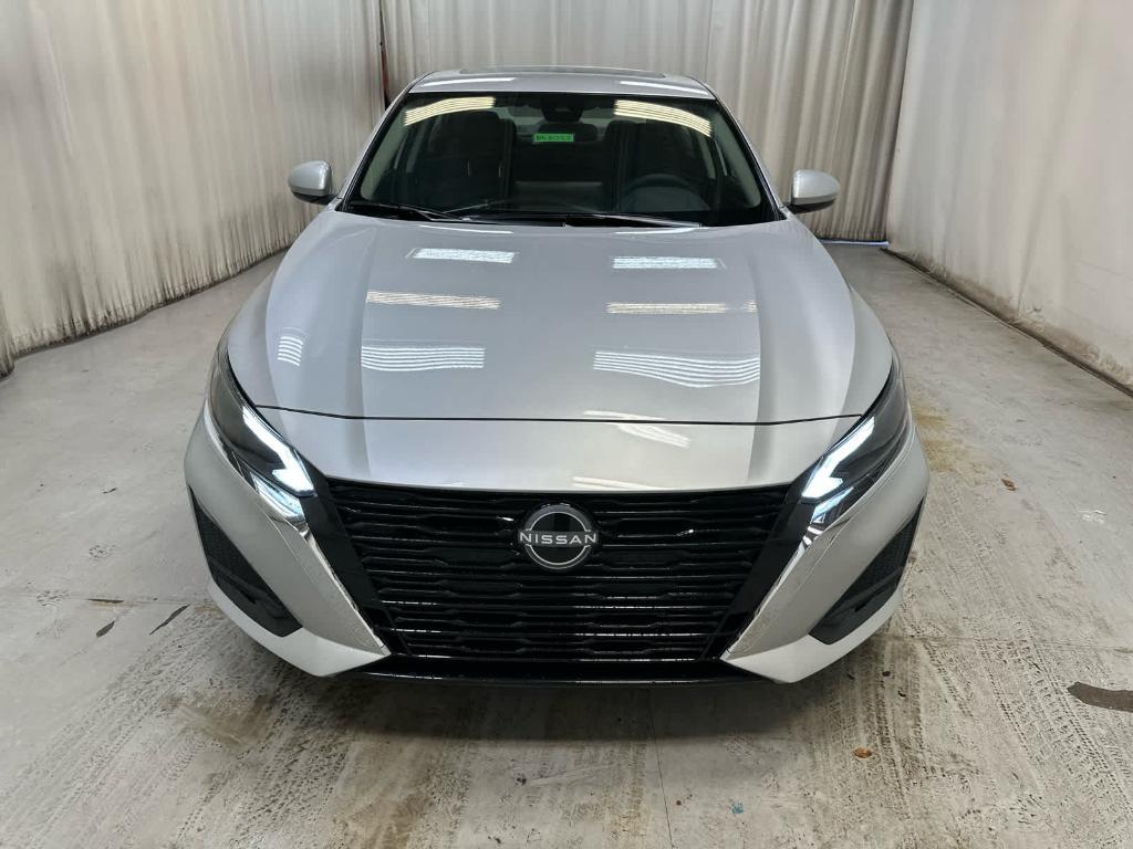 new 2025 Nissan Altima car, priced at $31,622