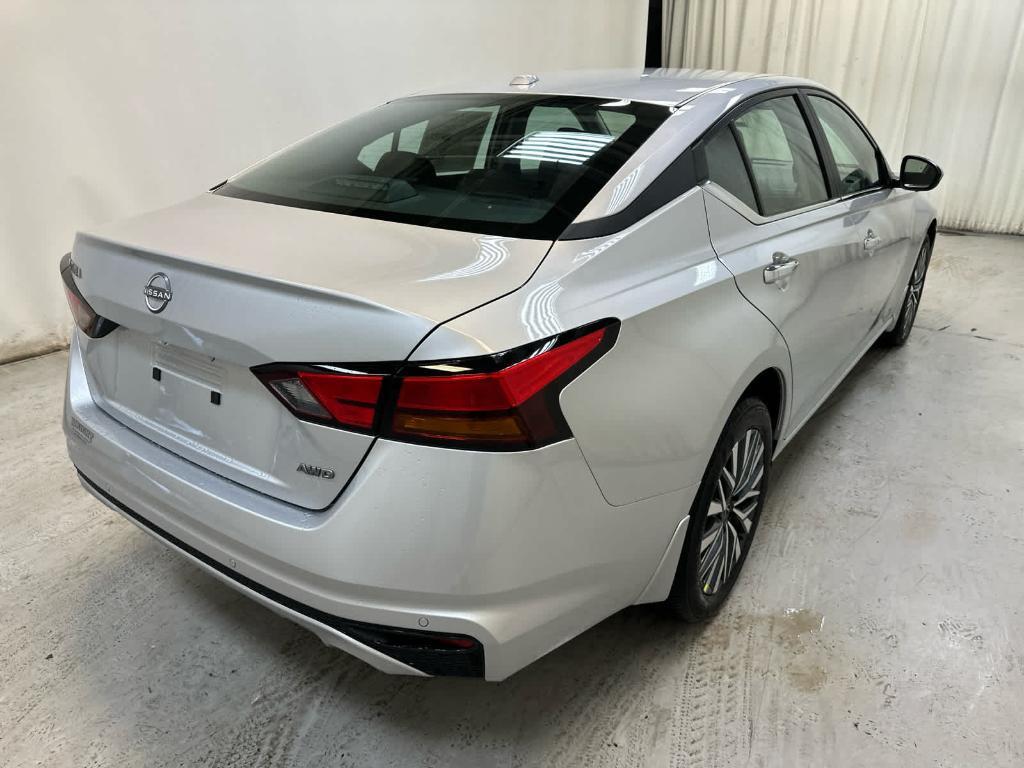 new 2025 Nissan Altima car, priced at $31,622