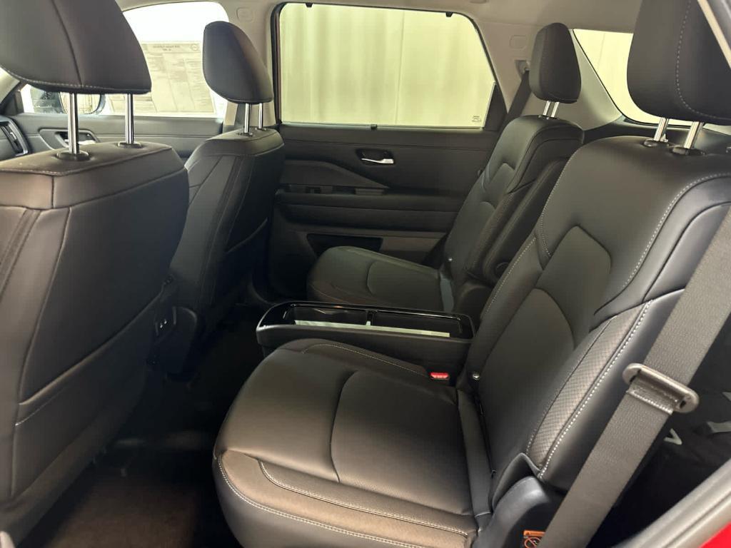 new 2026 Nissan Pathfinder car, priced at $48,502