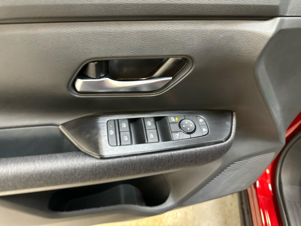 new 2025 Nissan Kicks car, priced at $26,310