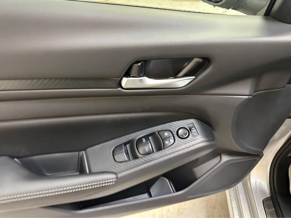 new 2025 Nissan Altima car, priced at $30,445