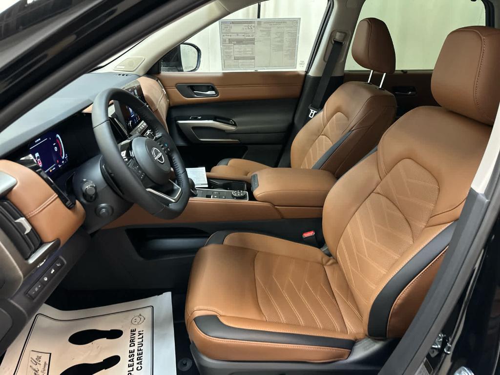 new 2025 Nissan Pathfinder car, priced at $53,135