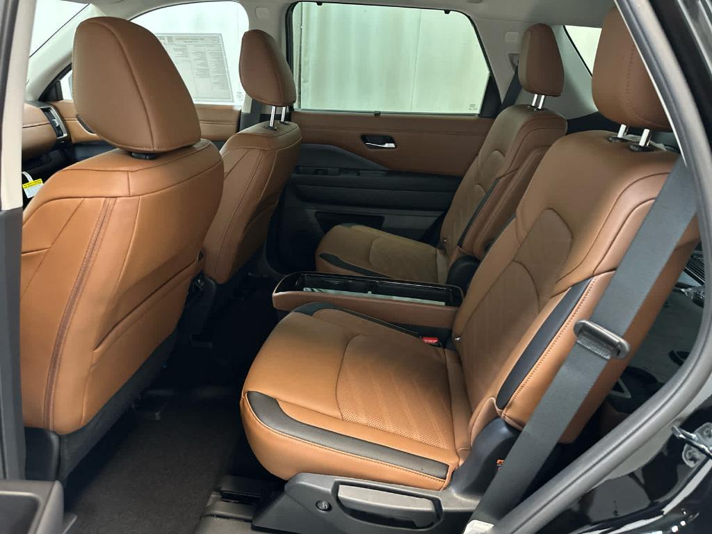 new 2025 Nissan Pathfinder car, priced at $53,135