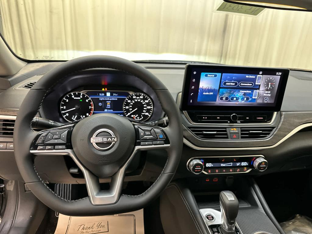 new 2025 Nissan Altima car, priced at $31,622