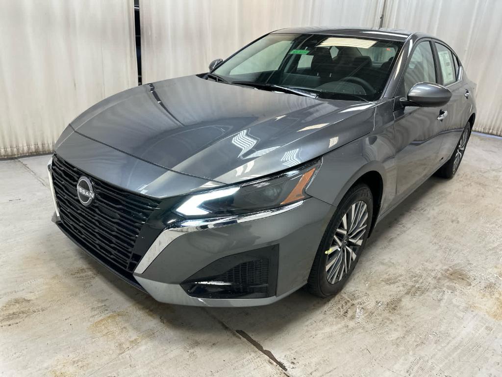 new 2025 Nissan Altima car, priced at $31,622