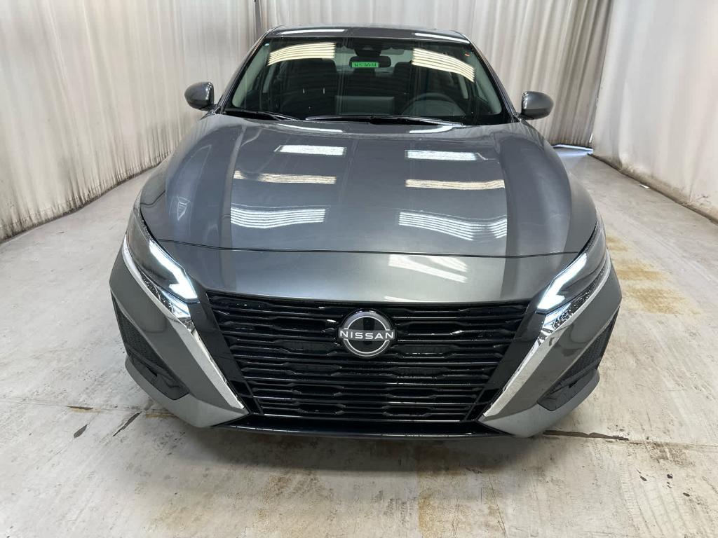 new 2025 Nissan Altima car, priced at $31,622