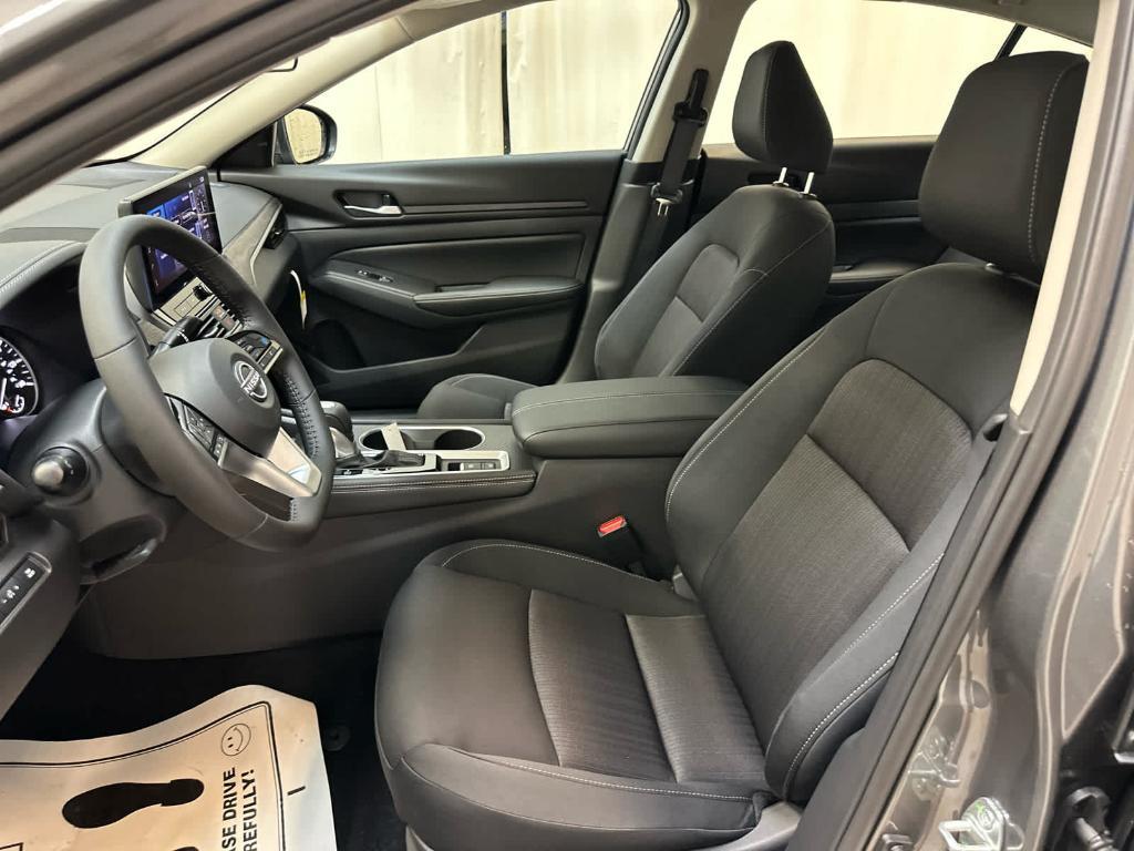 new 2025 Nissan Altima car, priced at $31,622