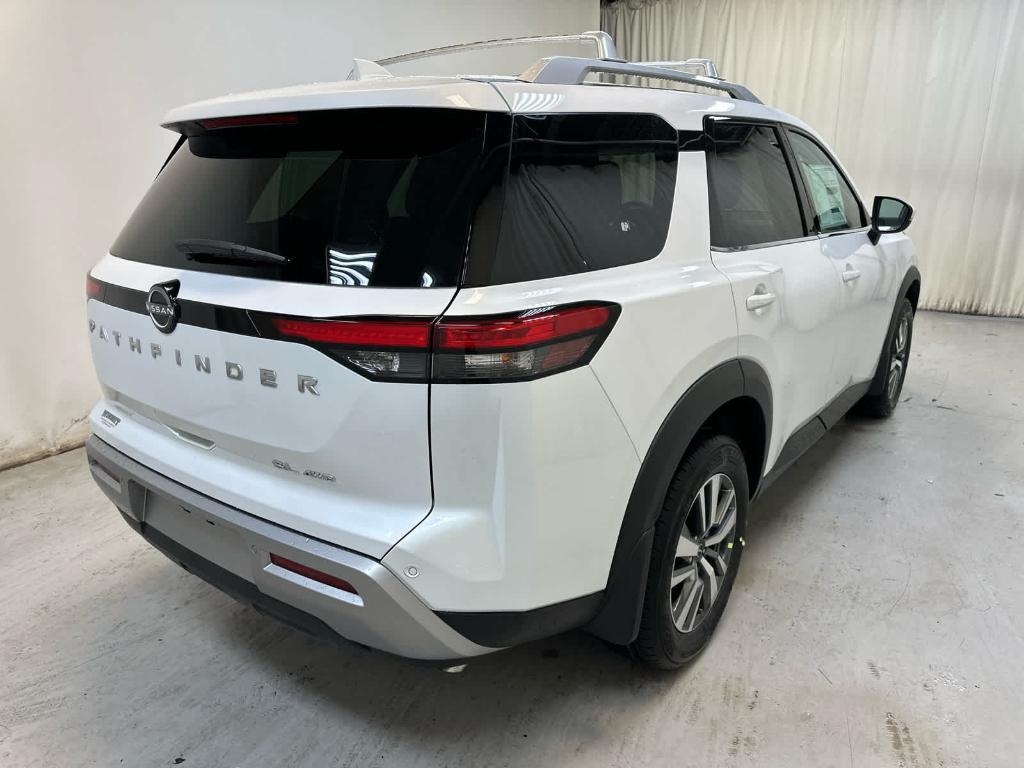 new 2025 Nissan Pathfinder car, priced at $44,486