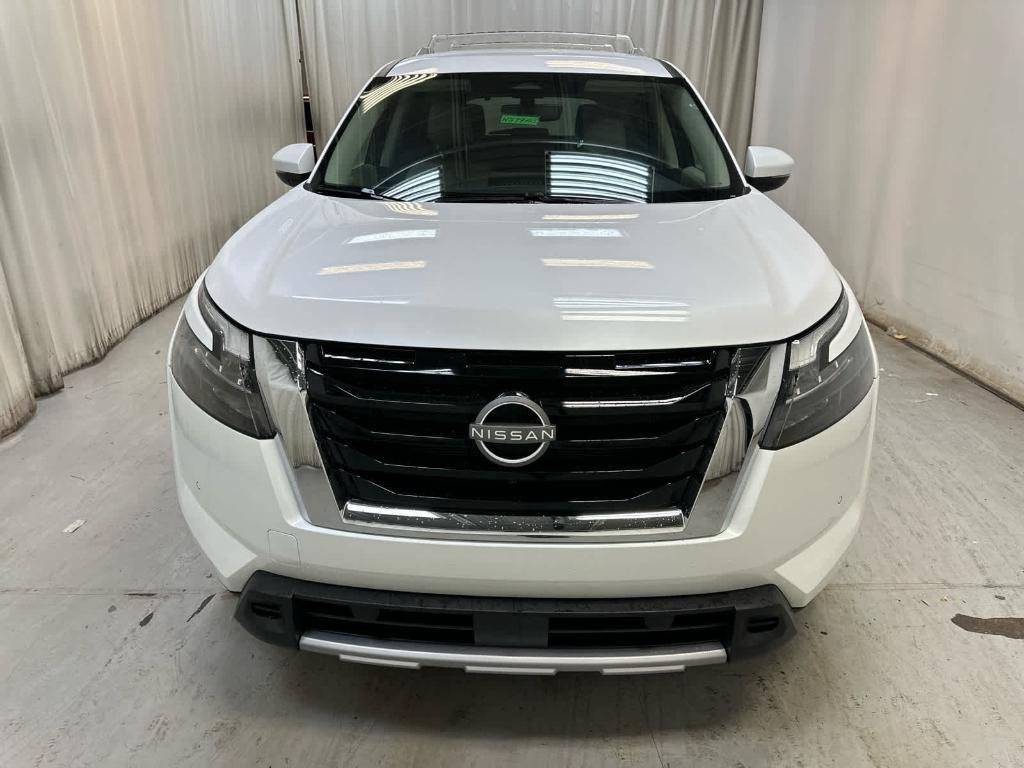 new 2025 Nissan Pathfinder car, priced at $44,486