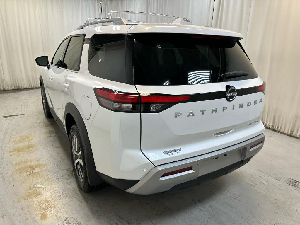 new 2025 Nissan Pathfinder car, priced at $44,486