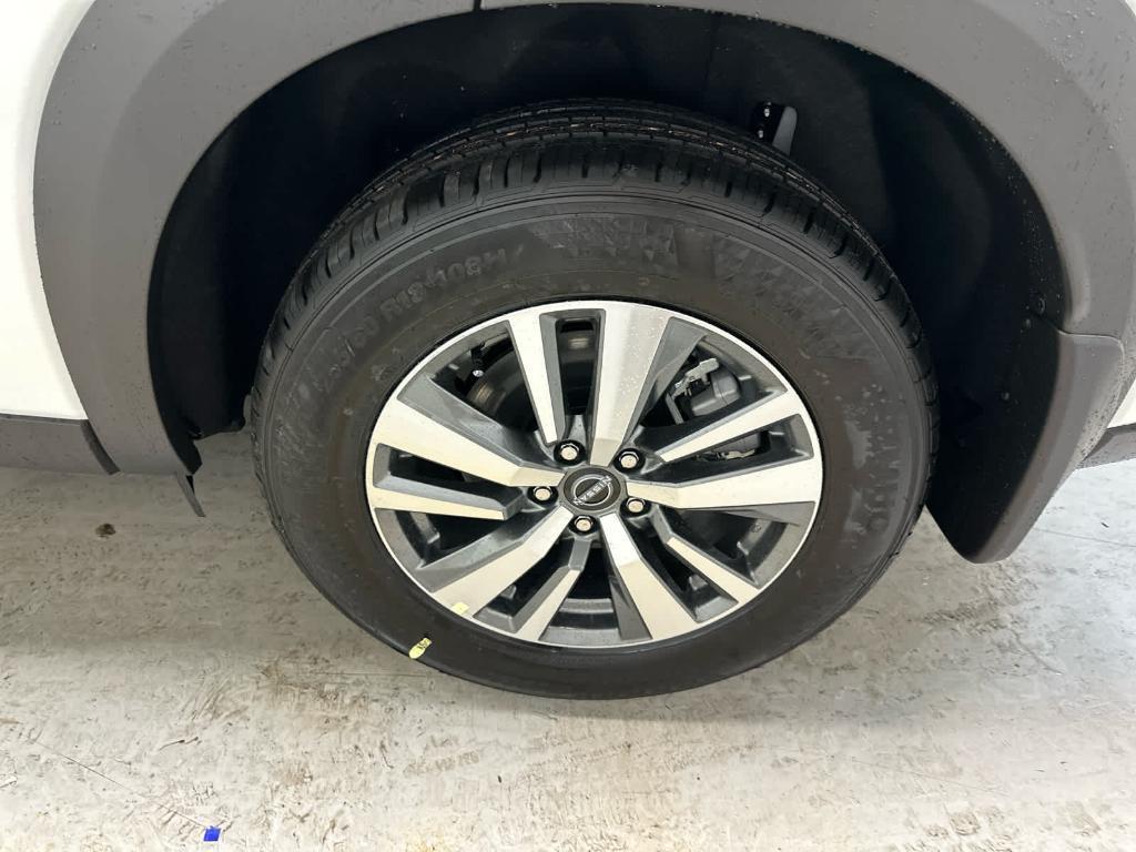 new 2025 Nissan Pathfinder car, priced at $44,486