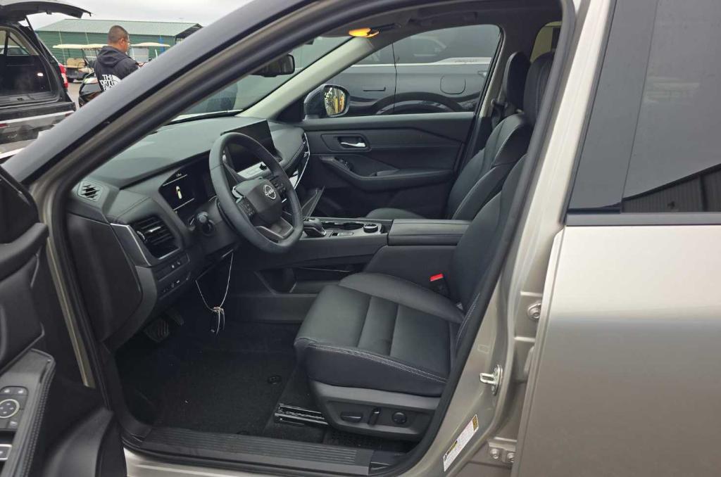 used 2025 Nissan Rogue car, priced at $32,869
