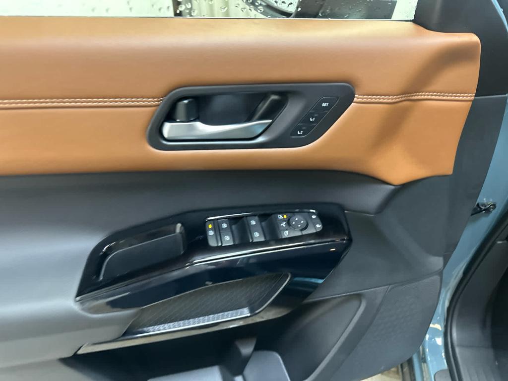 new 2026 Nissan Pathfinder car, priced at $53,686