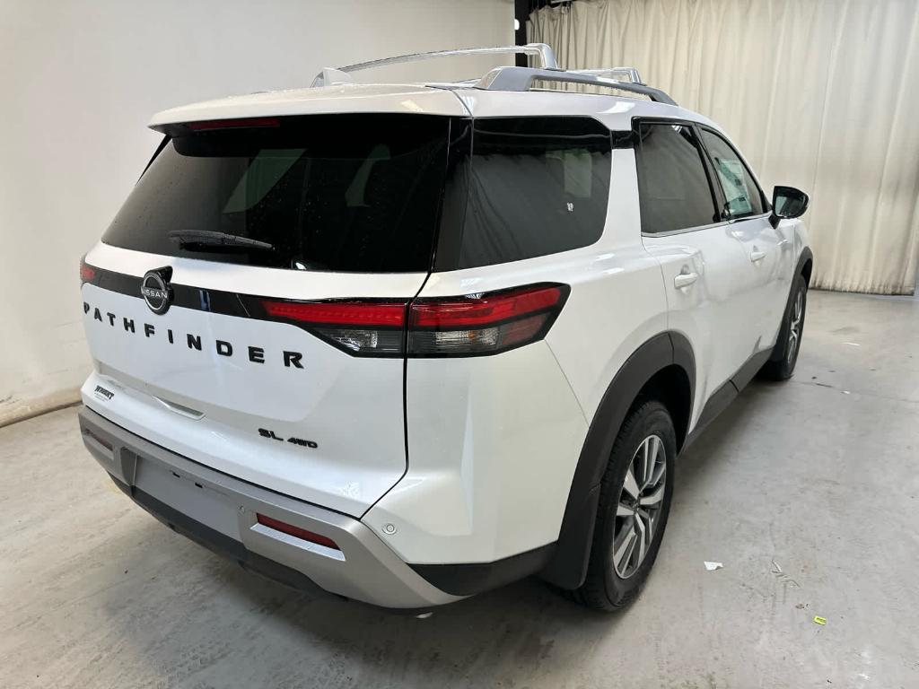 new 2025 Nissan Pathfinder car, priced at $44,913