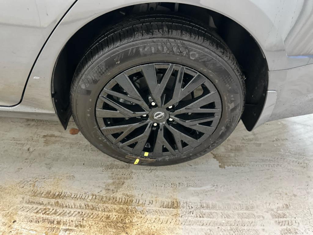 new 2025 Nissan Altima car, priced at $30,445