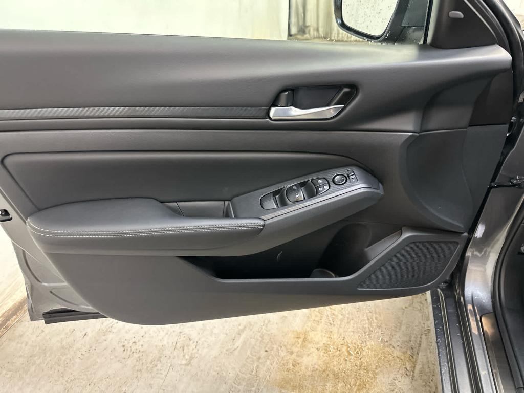 new 2025 Nissan Altima car, priced at $30,445