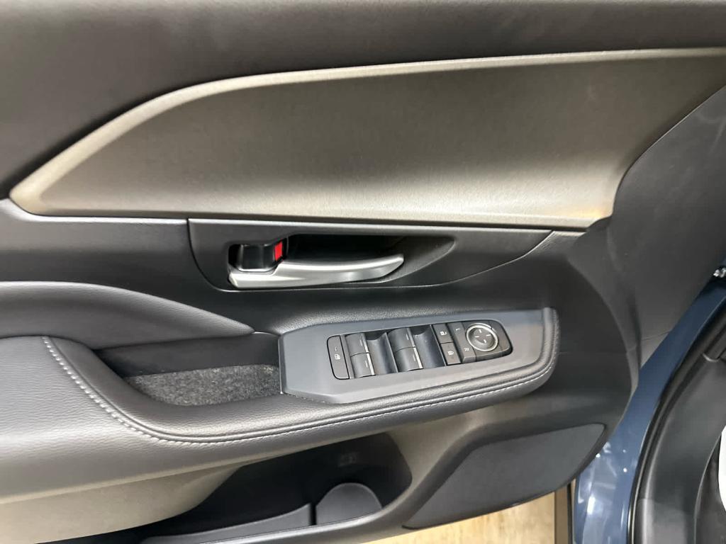 used 2025 Toyota Grand Highlander car, priced at $44,993