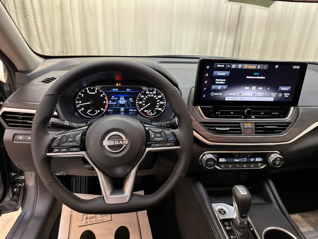 new 2025 Nissan Altima car, priced at $31,622