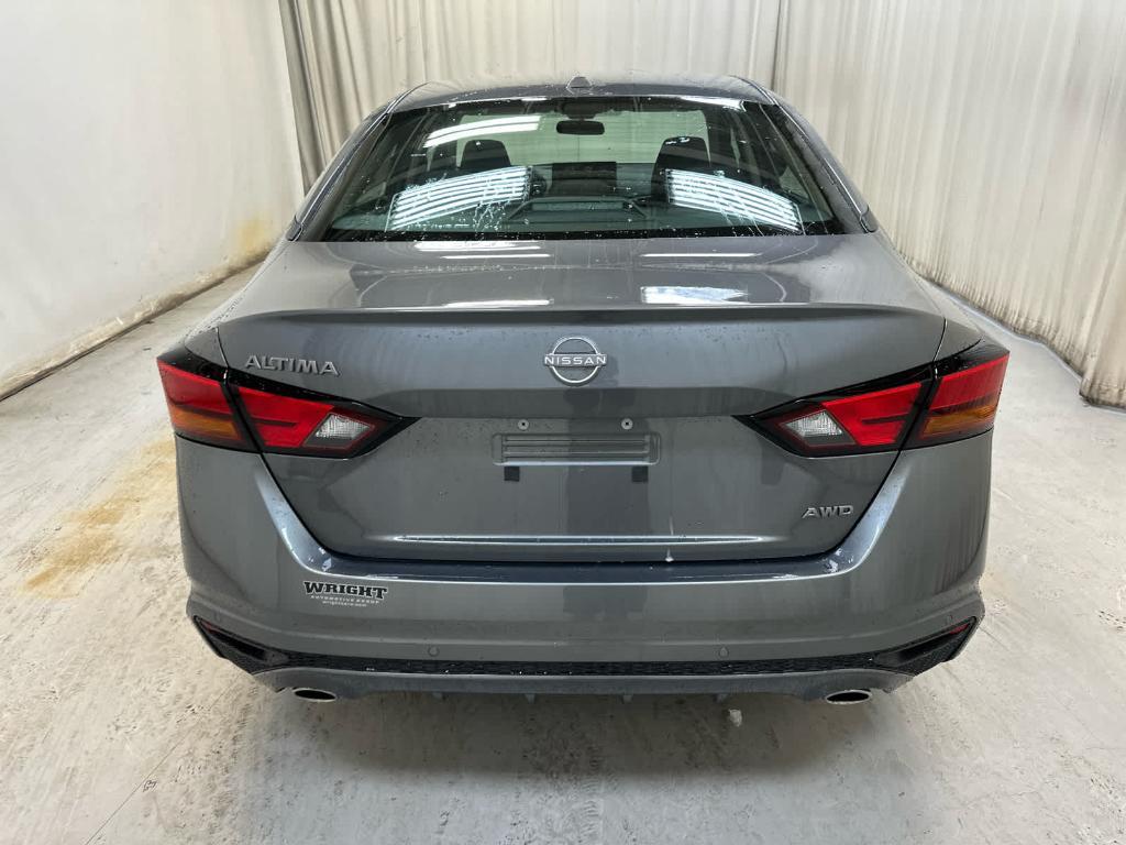 new 2025 Nissan Altima car, priced at $31,622