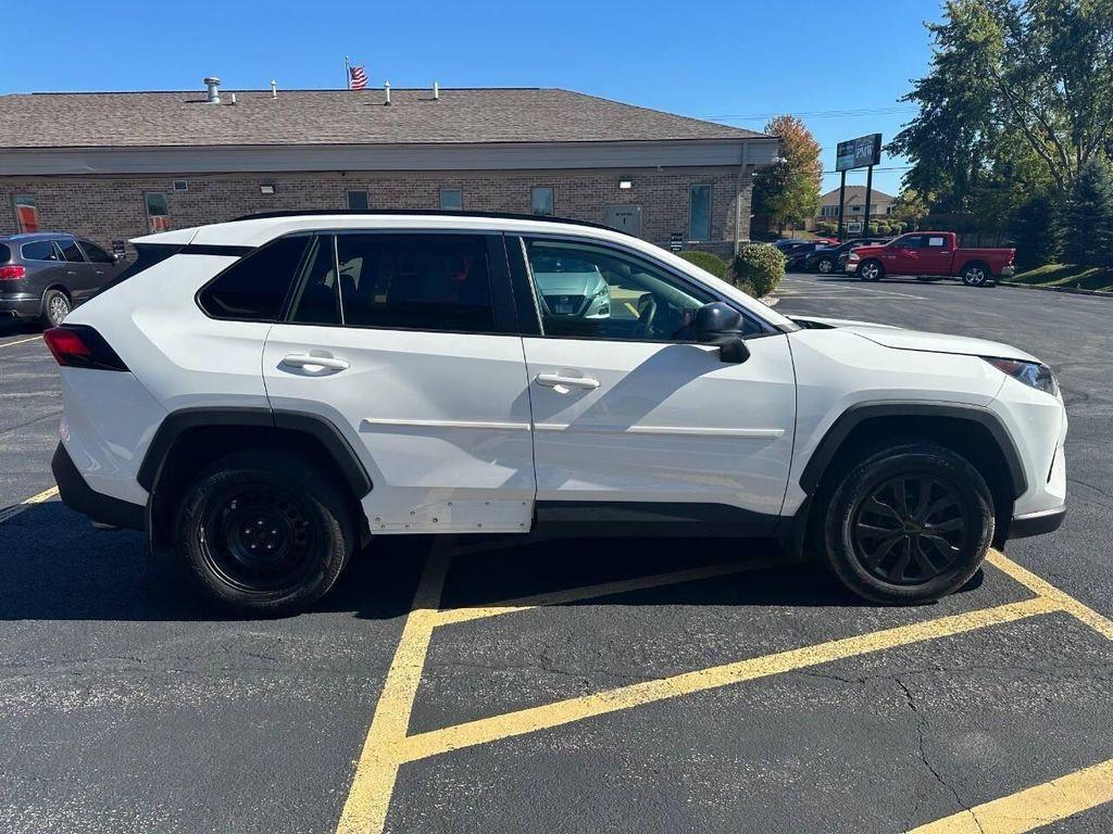 2019 Super White Toyota RAV4
