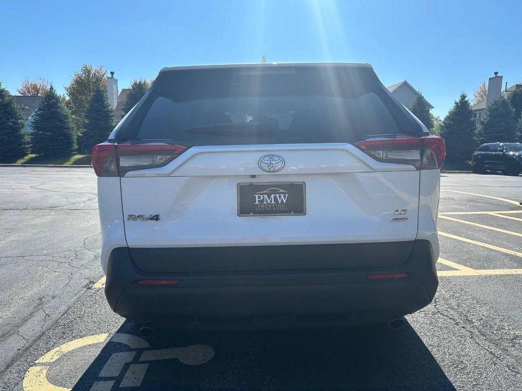 2019 Super White Toyota RAV4