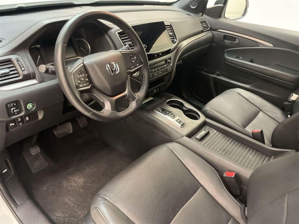 used 2022 Honda Passport car, priced at $28,300