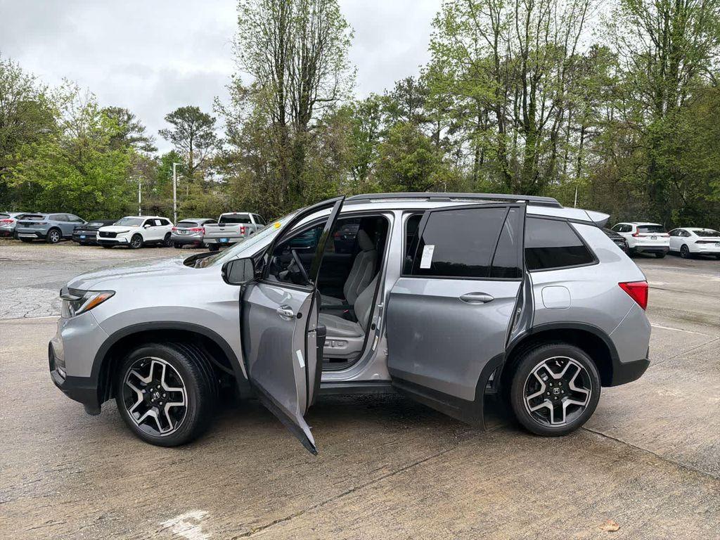 used 2022 Honda Passport car, priced at $37,095