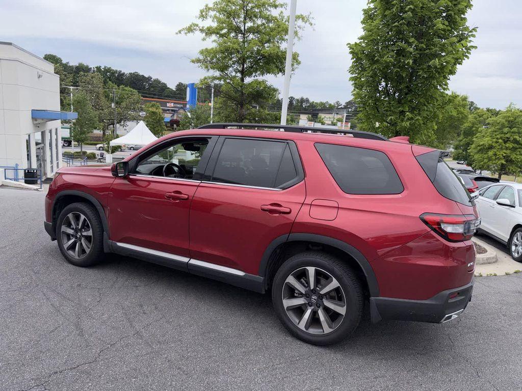used 2023 Honda Pilot car, priced at $39,689