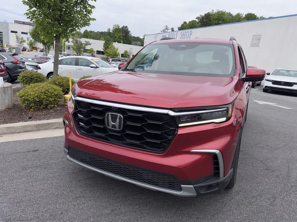 used 2023 Honda Pilot car, priced at $39,689