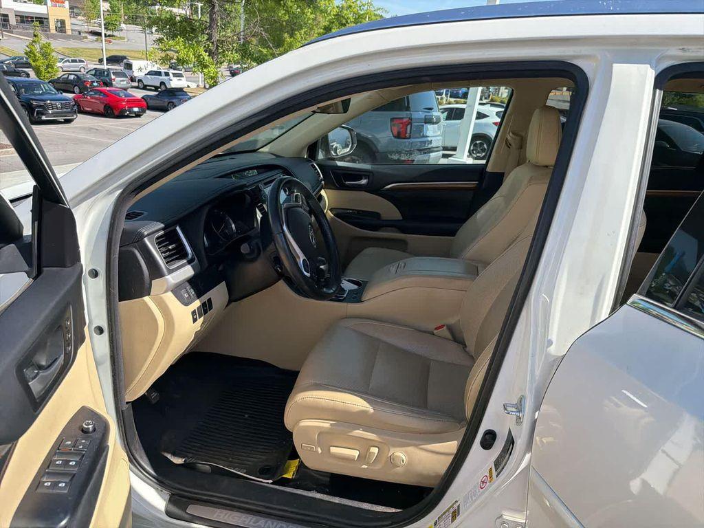used 2017 Toyota Highlander car, priced at $23,825