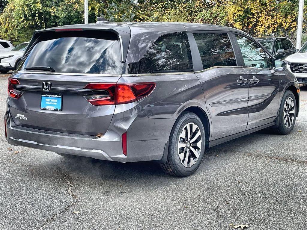new 2026 Honda Odyssey car, priced at $44,290