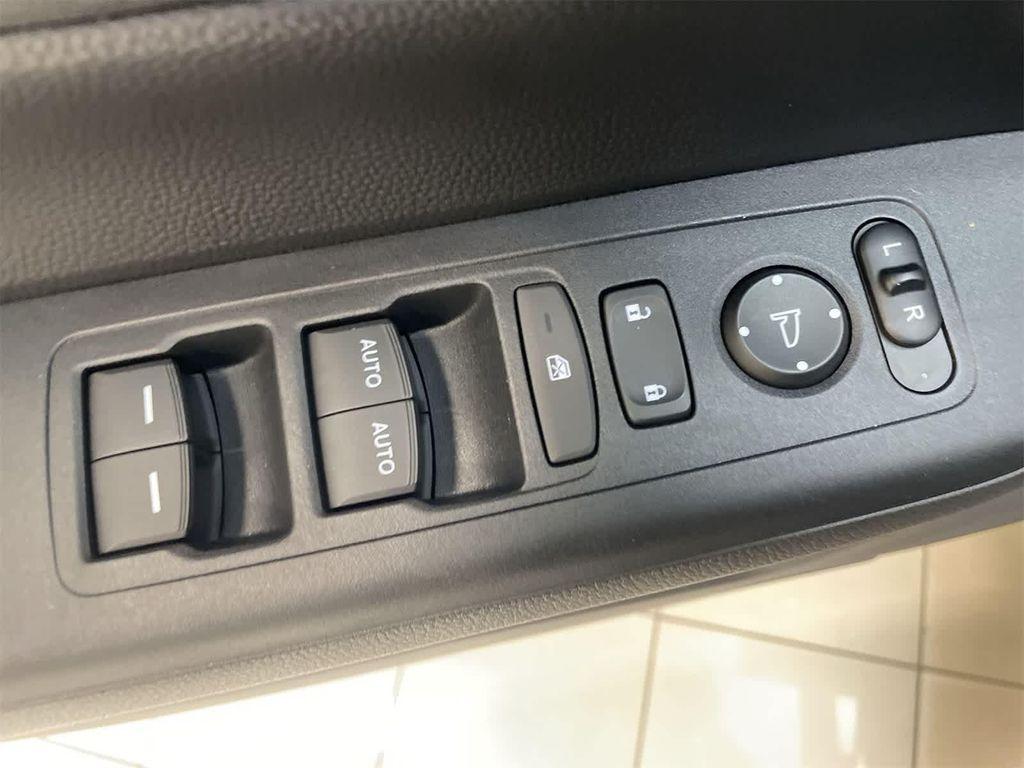 used 2024 Honda CR-V Hybrid car, priced at $29,900