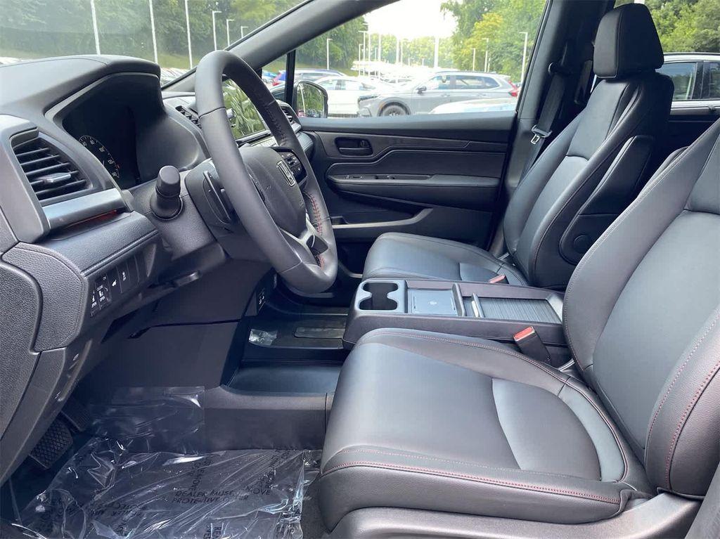 new 2026 Honda Odyssey car, priced at $45,845