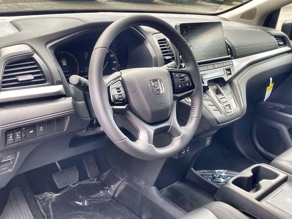 new 2026 Honda Odyssey car, priced at $44,655