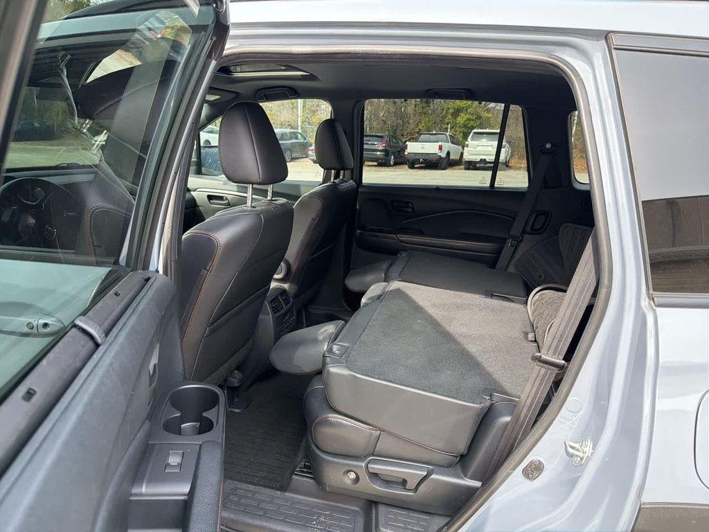 used 2022 Honda Pilot car, priced at $32,375