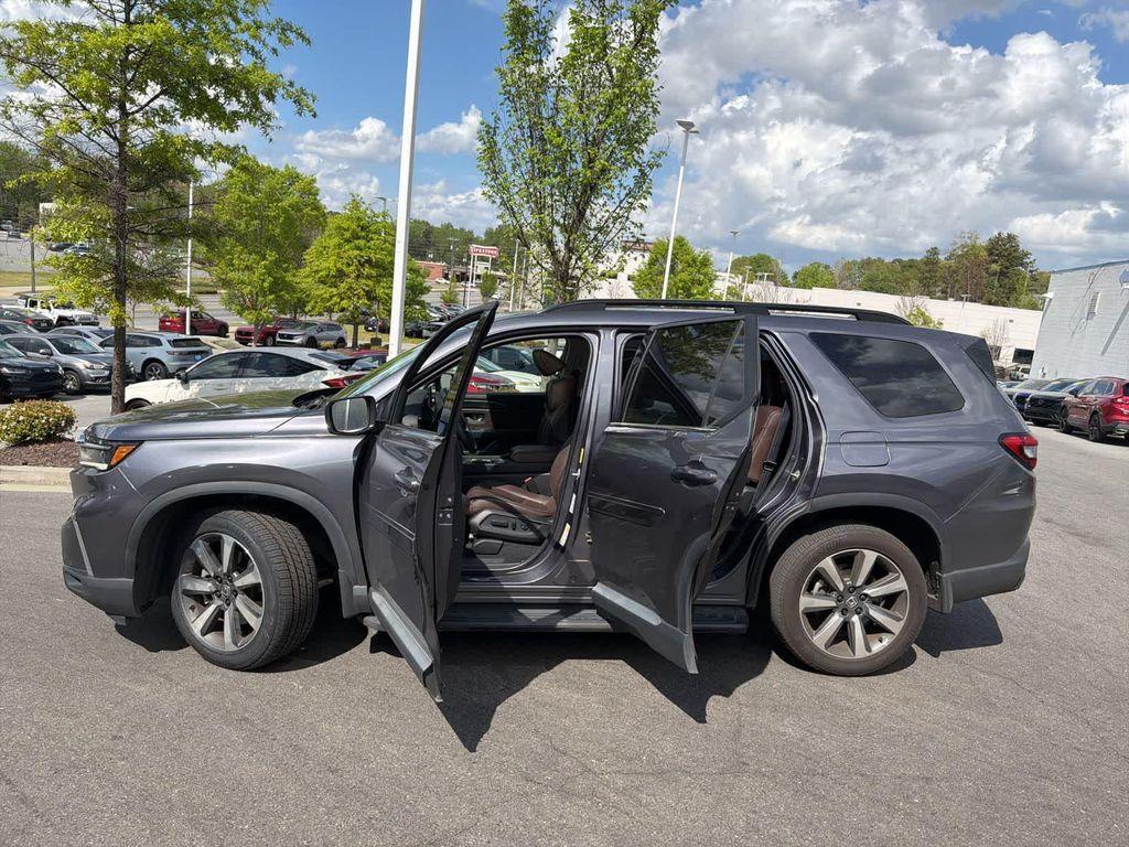 used 2023 Honda Pilot car, priced at $41,904