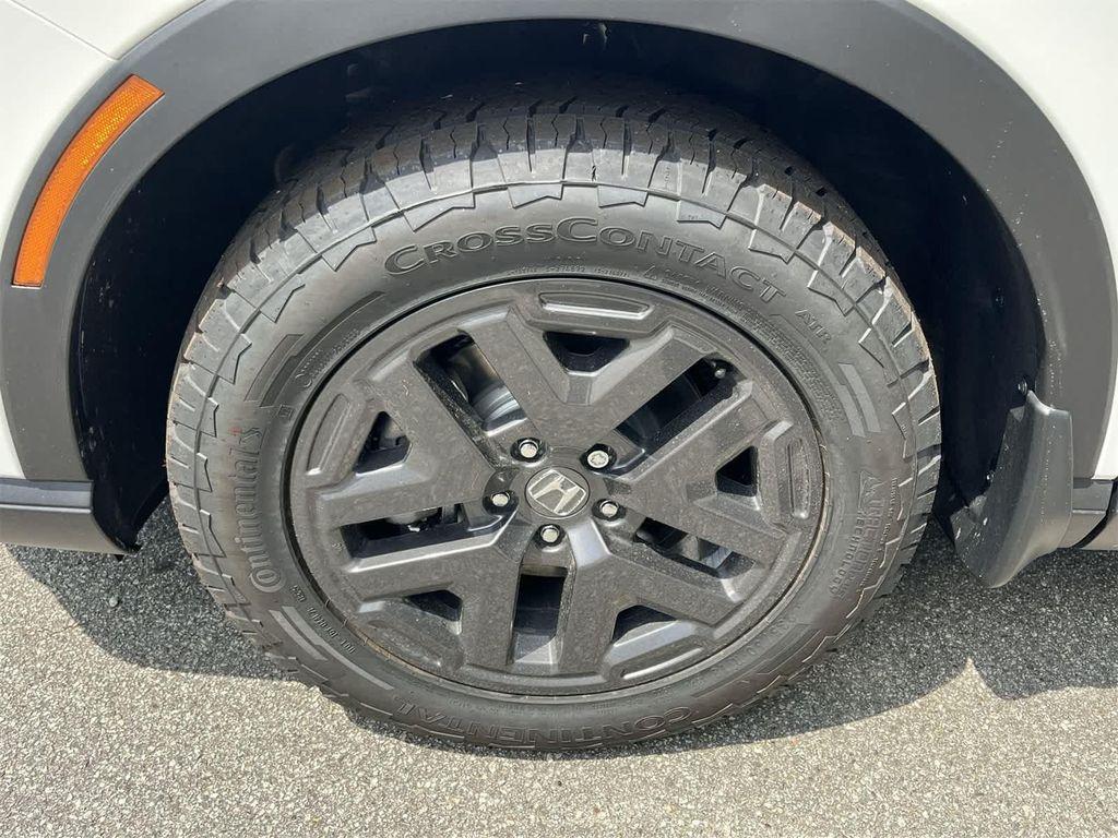 new 2026 Honda CR-V Hybrid car, priced at $40,650