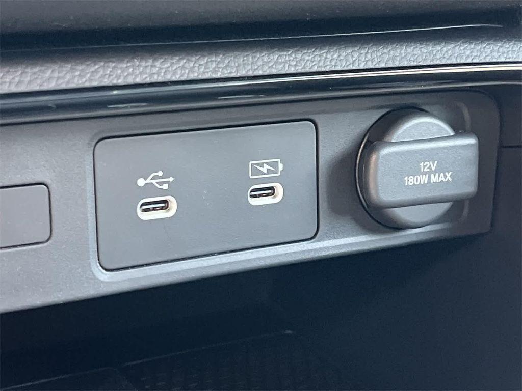 new 2026 Honda CR-V Hybrid car, priced at $40,650