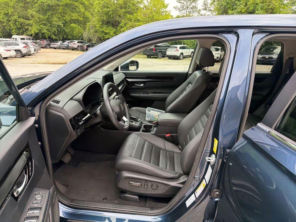 used 2024 Honda CR-V car, priced at $31,965