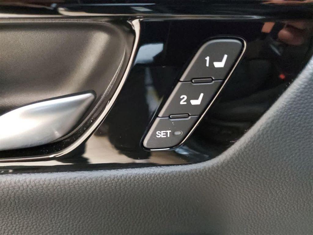 used 2024 Honda CR-V car, priced at $31,286