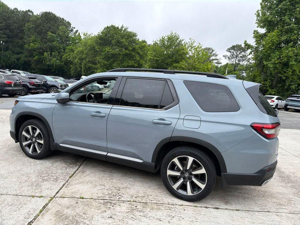 used 2023 Honda Pilot car, priced at $41,076