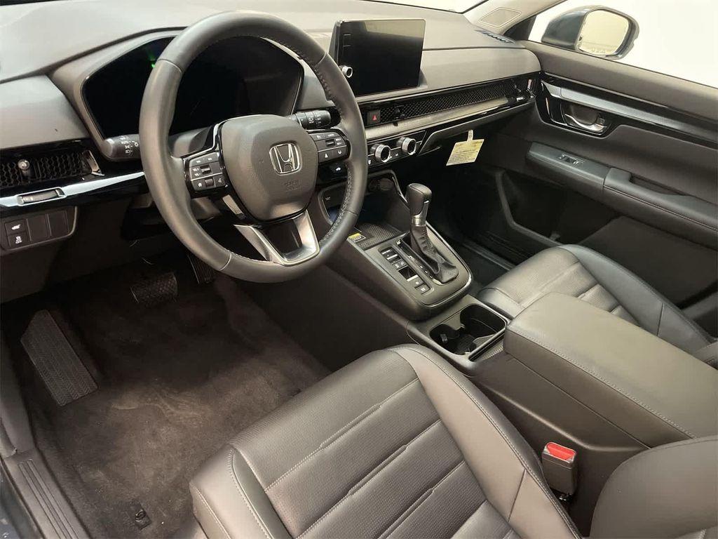 used 2023 Honda CR-V car, priced at $30,555