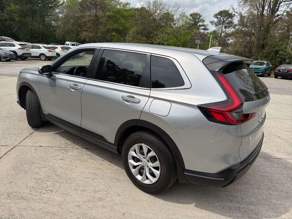 used 2025 Honda CR-V car, priced at $29,086