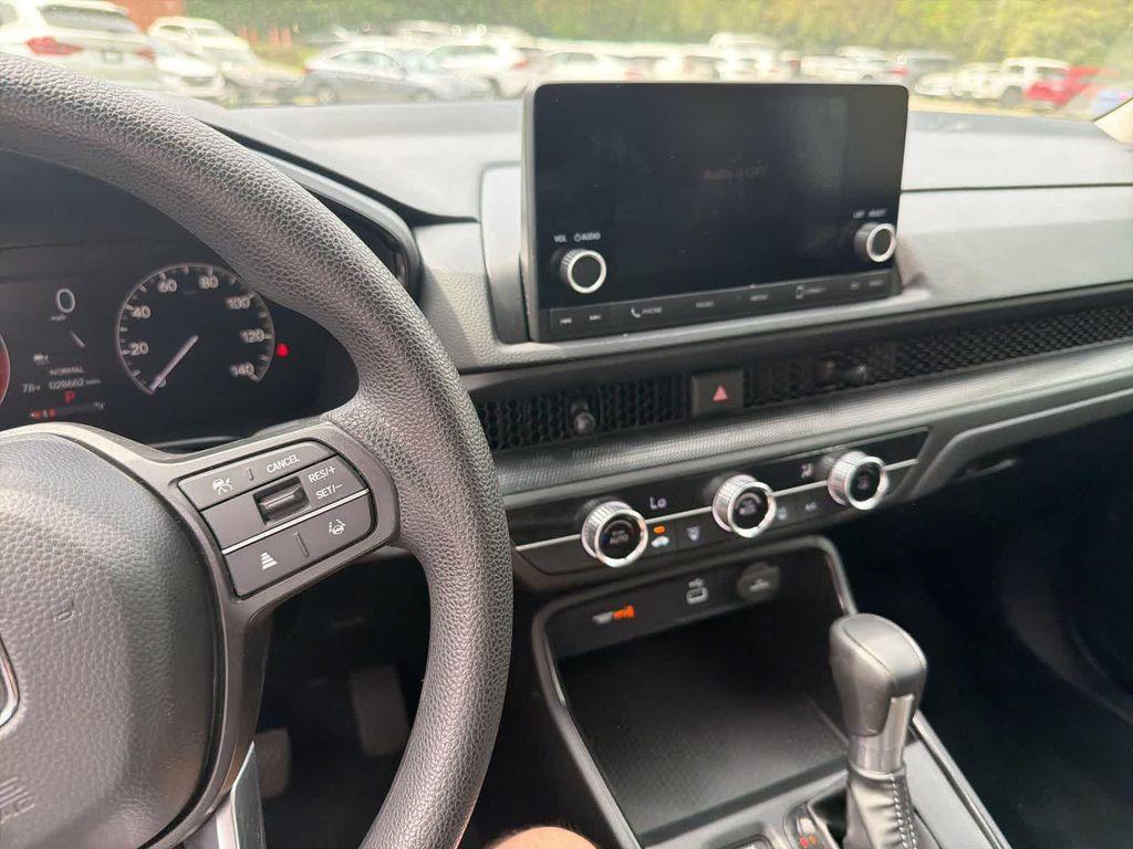 used 2025 Honda CR-V car, priced at $29,086