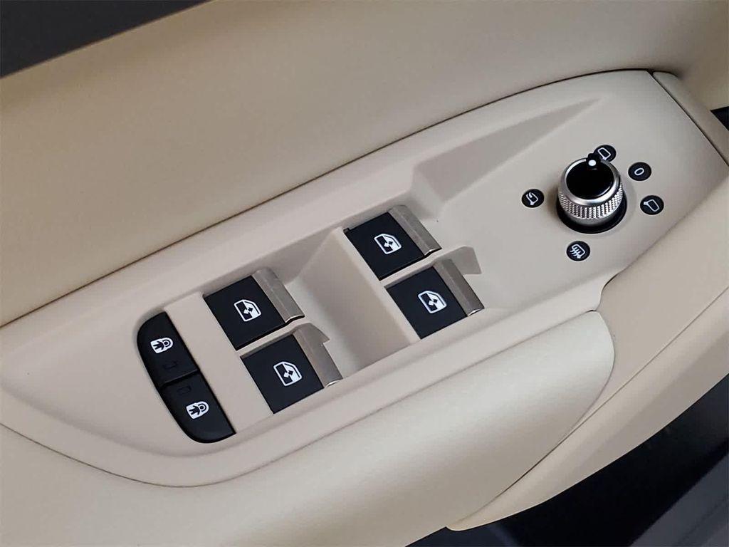 used 2024 Audi Q5 car, priced at $33,042