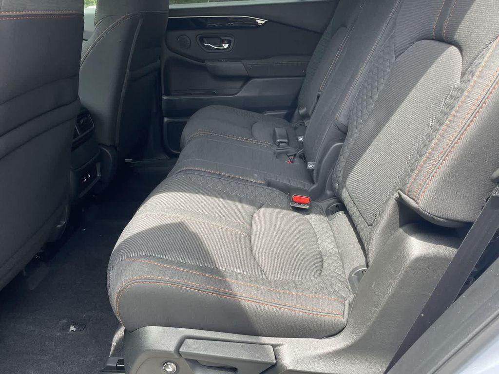 new 2026 Honda Pilot car, priced at $44,145