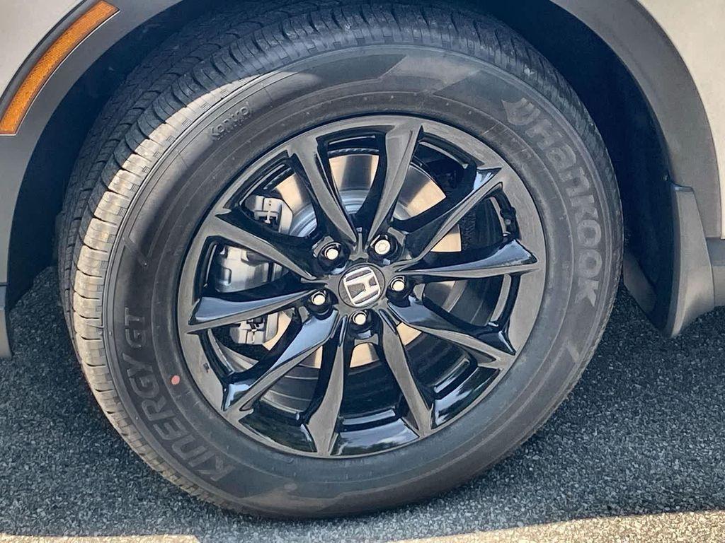 new 2026 Honda CR-V Hybrid car, priced at $41,675